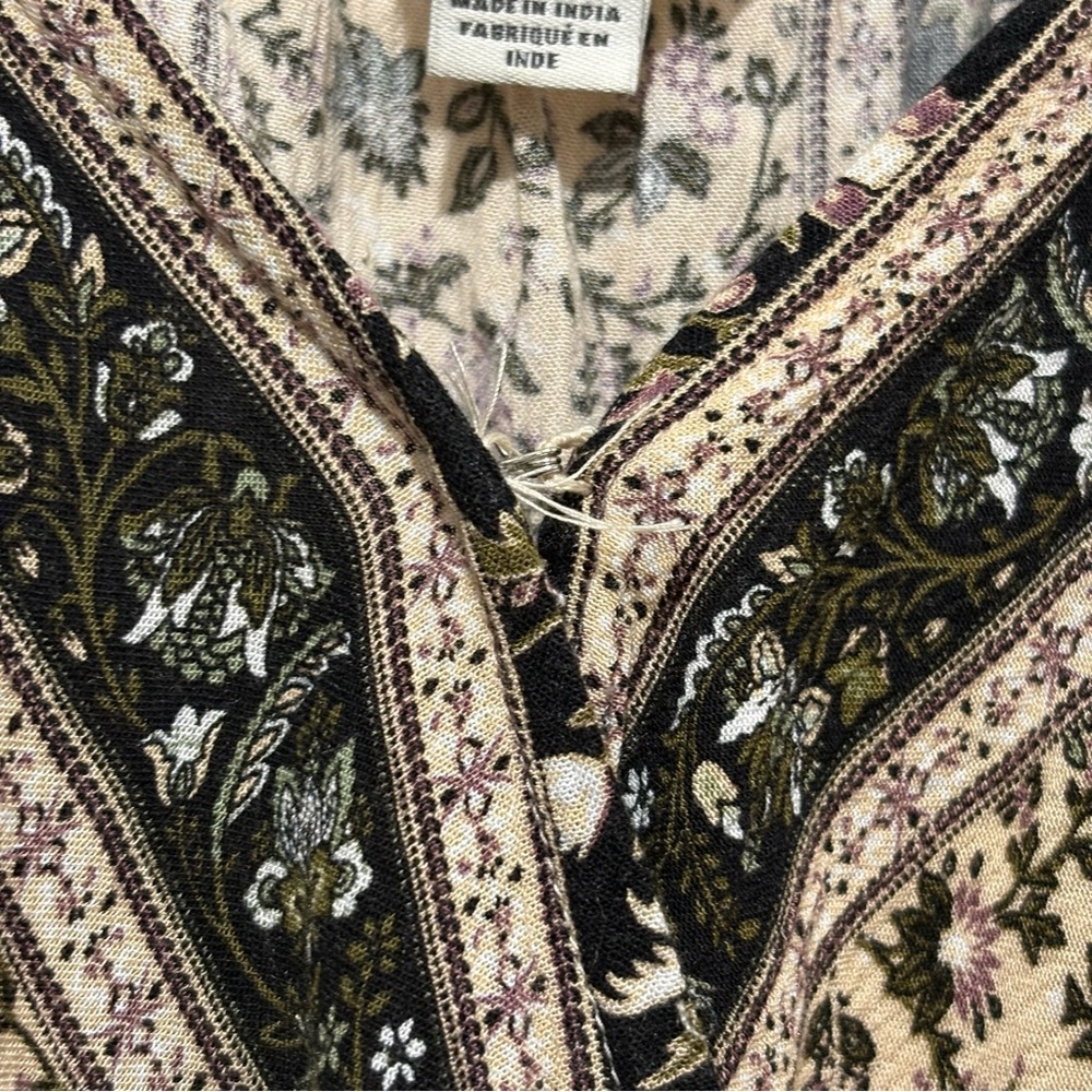 American Eagle floral bohemian surplice 3/4 sleeve blouse (XL) - Picture 5 of 6